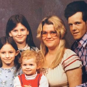 Meet your Posher, Samanthia